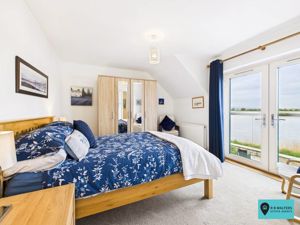 Bedroom- click for photo gallery